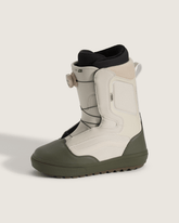 Vans Aura OG Snowboard Boot in Grape Leaf Green / Oatmeal Beige